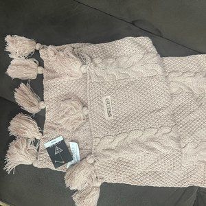 GUESS Cable Knit Scarf